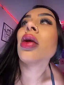 Emma Brown 12 online show from 11-06-25, 09:26