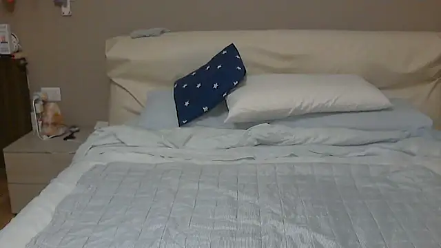 Snapshot of -K-- chatting on 01-15-25, 04:32 -K-- online show from 01-15-25, 04:32