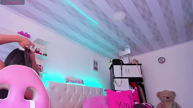 briitany hot online show from 01-10-25, 03:27