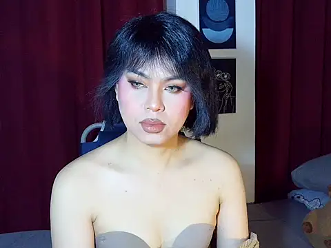 Snapshot of MistressLuna1 chatting on 01-12-26, 07:30 MistressLuna1 online show from 01-12-26, 07:30