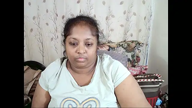 Snapshot of Indiantasha chatting on 06-30-26, 03:35 Indiantasha online show from 06-30-26, 03:35