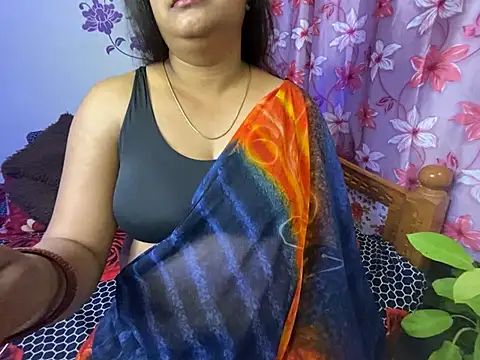 Snapshot of Love_4Sex chatting on 03-11-25, 05:38 Love 4Sex online show from 03-11-25, 05:38