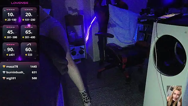 Blondiewithanass online show from 11-10-25, 12:48