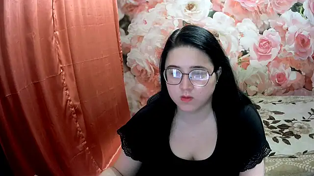 Snapshot of OverseerX chatting on 12-10-24, 12:28 OverseerX online show from 12-10-24, 12:28