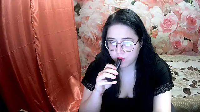 Snapshot of OverseerX chatting on 12-17-24, 10:11 OverseerX online show from 12-17-24, 10:11