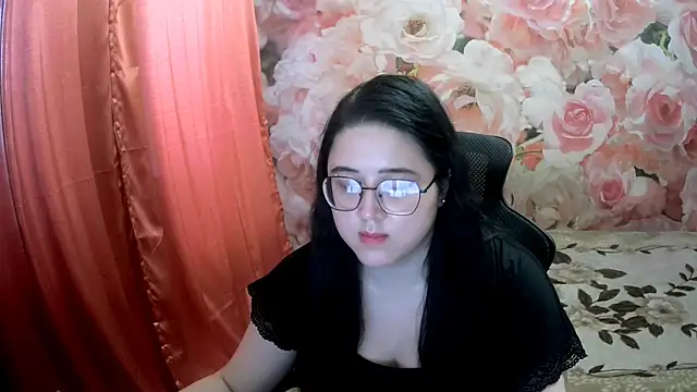 Snapshot of OverseerX chatting on 12-19-24, 10:45 OverseerX online show from 12-19-24, 10:45