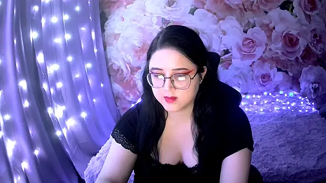 Snapshot of OverseerX chatting on 12-27-24, 11:10 OverseerX online show from 12-27-24, 11:10
