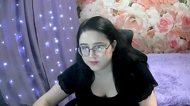 Snapshot of OverseerX chatting on 02-17-25, 04:59 OverseerX online show from 02-17-25, 04:59
