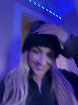 LittleMissEeve online show from 02-20-25, 01:46