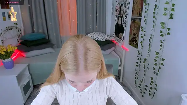 Laly Peach online show from 01-21-25, 03:43