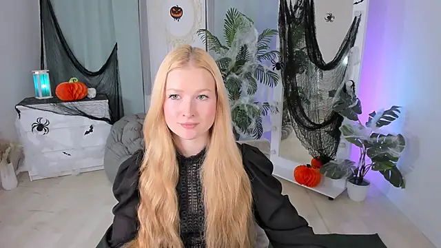 Laly Peach online show from 10-27-25, 04:22