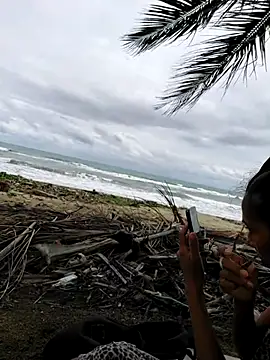 Luna-Natural online show from 10-24-25, 04:47