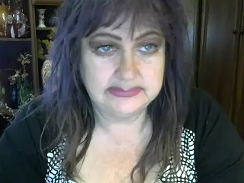 Snapshot of ElenaZed chatting on 12-27-24, 08:28 ElenaZed online show from 12-27-24, 08:28