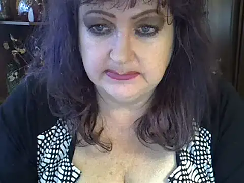 Snapshot of ElenaZed chatting on 02-19-25, 08:22 ElenaZed online show from 02-19-25, 08:22