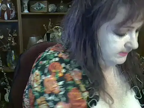 Snapshot of ElenaZed chatting on 03-06-25, 05:43 ElenaZed online show from 03-06-25, 05:43