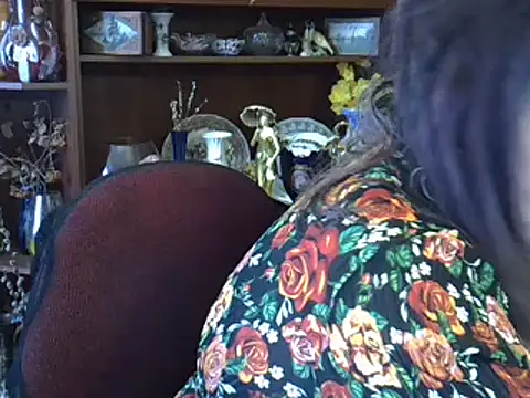 Snapshot of ElenaZed chatting on 03-15-25, 11:51 ElenaZed online show from 03-15-25, 11:51