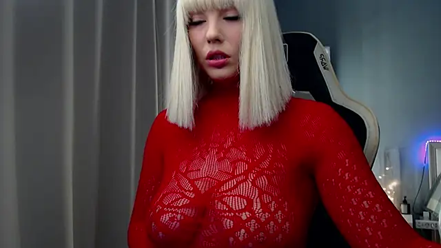 Snapshot of Queensy_Sins chatting on 02-06-25, 04:25 Queensy Sins online show from 02-06-25, 04:25