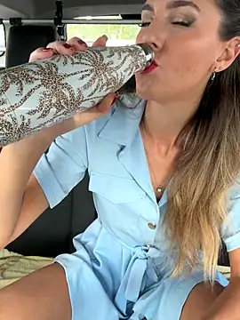 nicole 98 online show from 11-27-25, 02:19