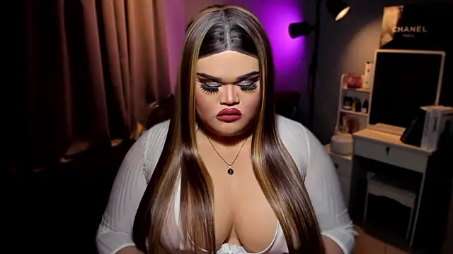 KarolinaThompson online show from 12-01-24, 07:36