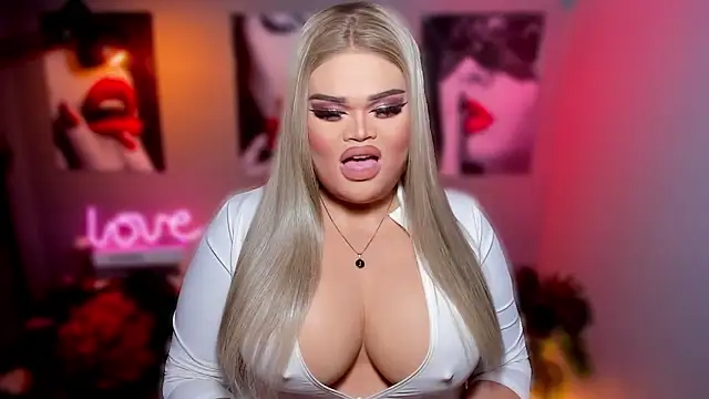 KarolinaThompson online show from 10-05-25, 07:56