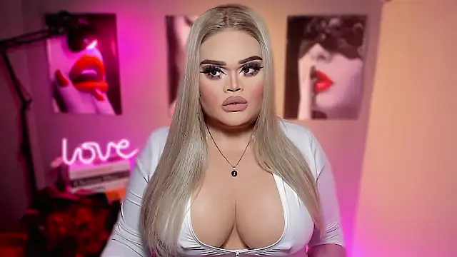 Snapshot of KarolinaThompson chatting on 01-11-26, 08:30 KarolinaThompson online show from 01-11-26, 08:30