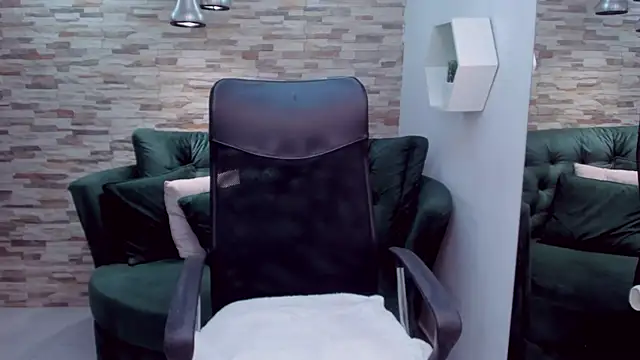 Snapshot of Sharon_tits chatting on 11-20-25, 01:44 Sharon tits online show from 11-20-25, 01:44