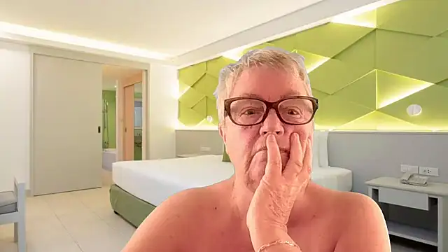 GrannyChrissy68 online show from 03-27-26, 01:11