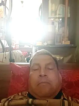 Snapshot of gayphotograper chatting on 11-06-25, 02:51 gayphotograper online show from 11-06-25, 02:51