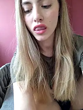 RubyRubin online show from 05-13-26, 12:02