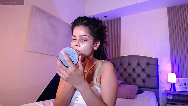 ximena diaz online show from 02-06-25, 07:40