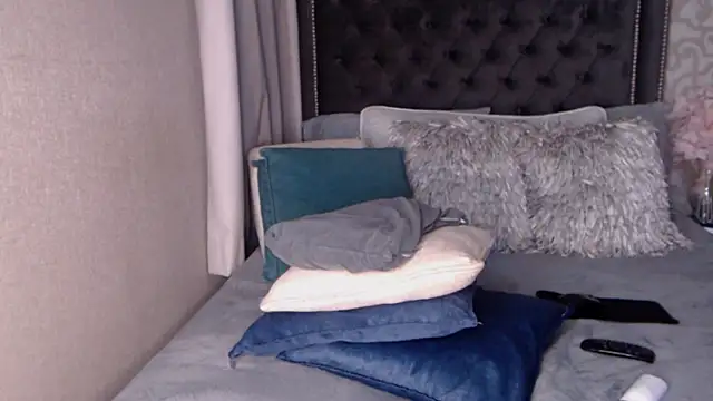MariiePrice online show from 06-06-26, 03:33