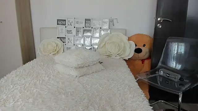 sweetemy4u online show from 04-07-26, 08:59