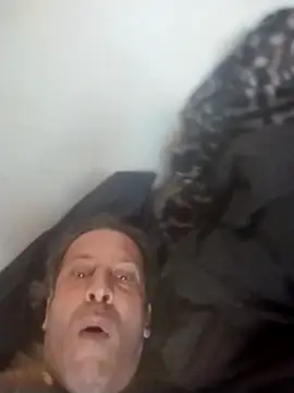 trucker1979 online show from 10-28-25, 03:58