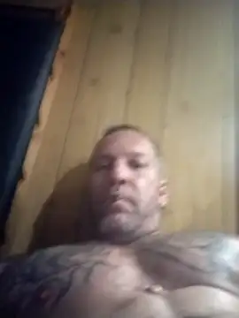 Snapshot of trucker1979 chatting on 05-18-26, 04:07 trucker1979 online show from 05-18-26, 04:07