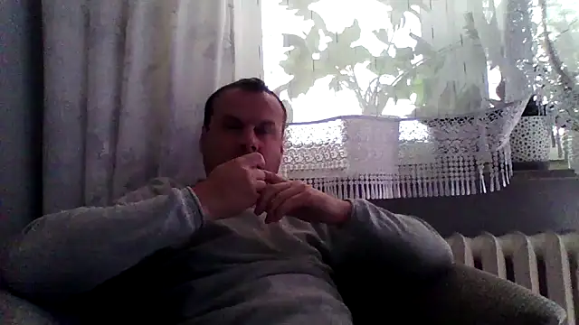 grzes19763 online show from 06-12-26, 09:08