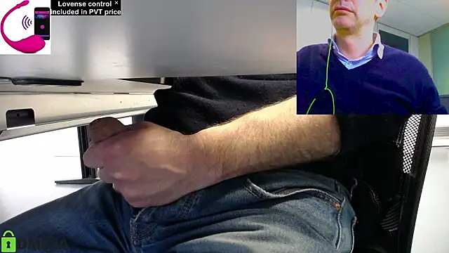 Snapshot of pliko chatting on 03-12-26, 09:26 pliko online show from 03-12-26, 09:26