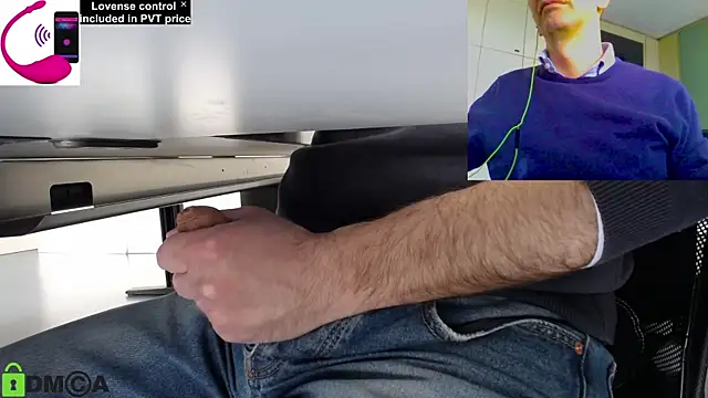 Snapshot of pliko chatting on 04-02-26, 01:09 pliko online show from 04-02-26, 01:09