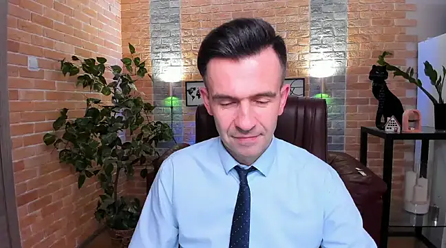 SteveTiger online show from 02-05-25, 01:11