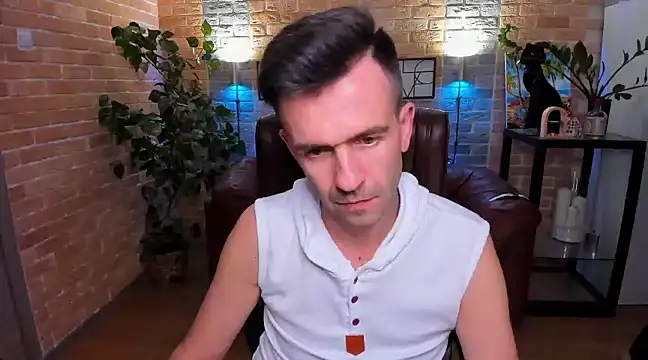 SteveTiger online show from 03-17-25, 04:11