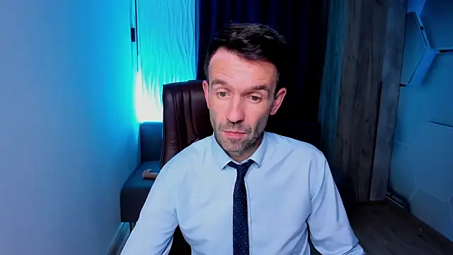 SteveTiger online show from 10-12-25, 03:44