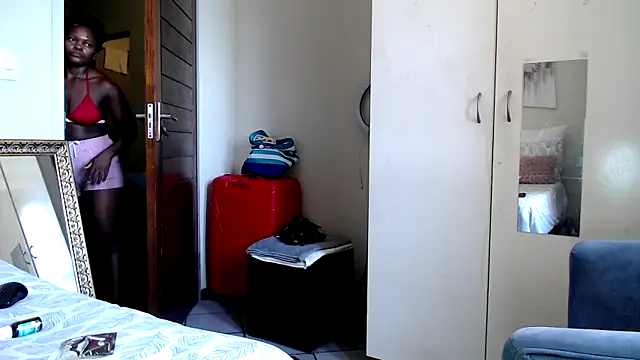 Snapshot of FitSelina66 chatting on 03-22-25, 11:53 FitSelina66 online show from 03-22-25, 11:53