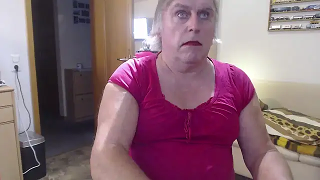 Snapshot of Sissygera chatting on 12-13-24, 07:53 Sissygera online show from 12-13-24, 07:53