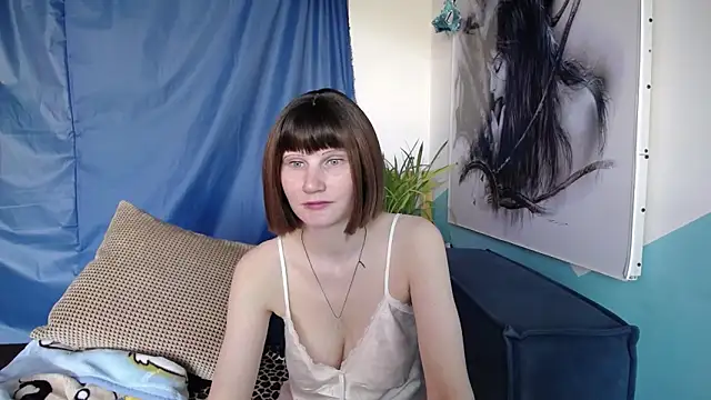 Snapshot of cornflower_mm chatting on 05-28-26, 01:47 cornflower mm online show from 05-28-26, 01:47