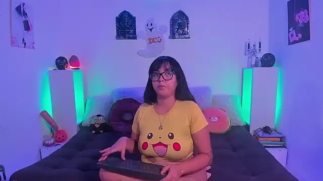 LillyCandy online show from 10-21-25, 12:55