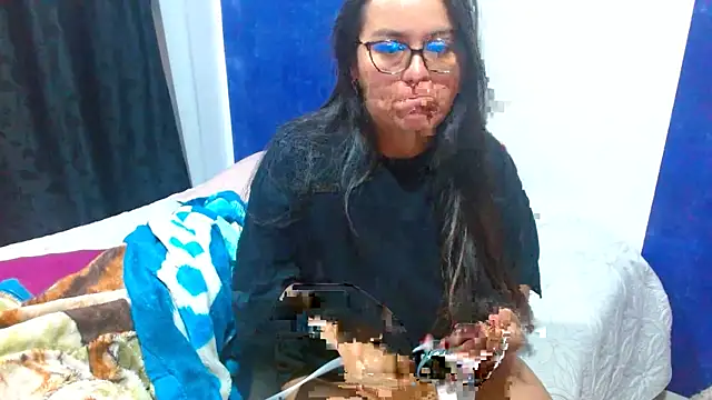 Ixchel Anaid online show from 12-22-25, 07:38