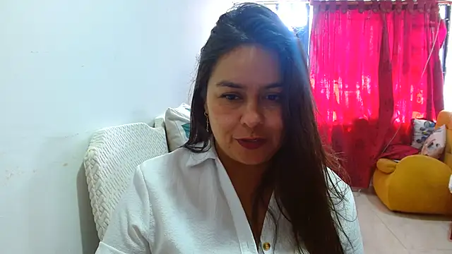 Snapshot of Ixchel_Anaid chatting on 07-20-26, 03:14 Ixchel Anaid online show from 07-20-26, 03:14
