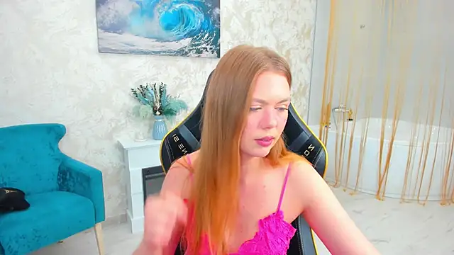 Strawberrye online show from 10-04-25, 03:26