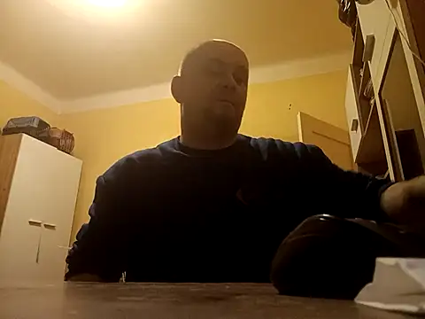 MrWhitePL online show from 02-25-25, 05:47