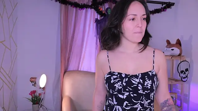 Snapshot of molly_marmalade_ chatting on 10-20-25, 02:06 molly marmalade online show from 10-20-25, 02:06