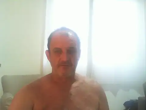 Snapshot of ConradinhoBR50 chatting on 11-19-25, 08:42 ConradinhoBR50 online show from 11-19-25, 08:42